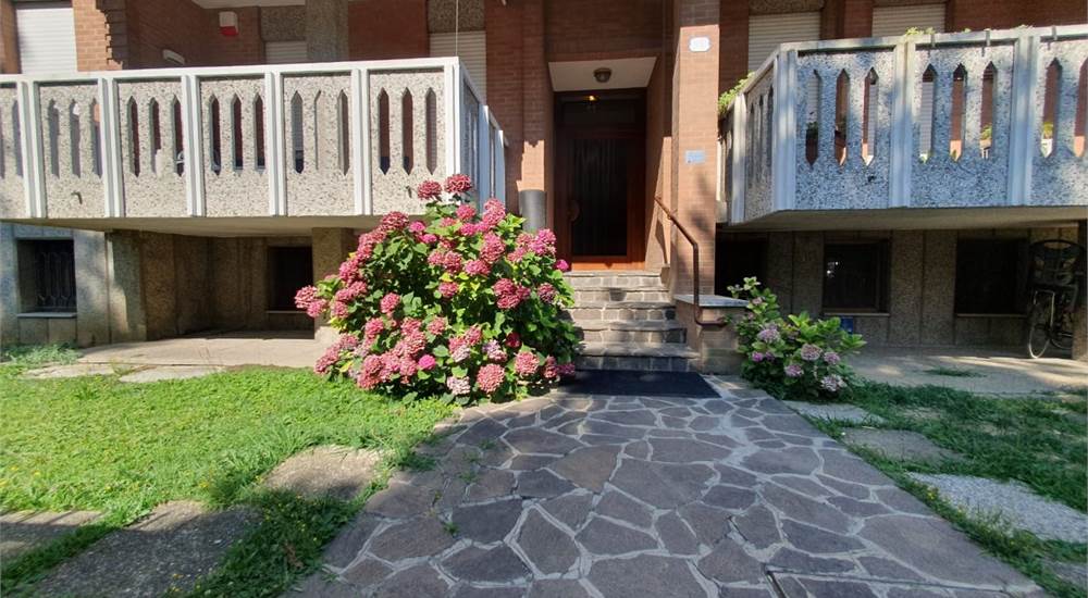 ingresso condominiale