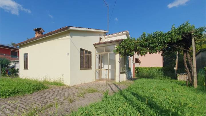 Bertipaglia (PD) - casa singola da ristrutturare